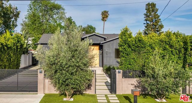 6154 Laurelgrove Avenue, North Hollywood, CA 91606