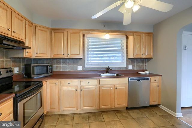 115 S HILLS DR, Hershey, PA 17033