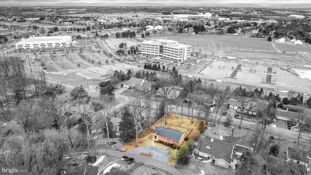 115 S HILLS DR, Hershey, PA 17033