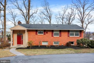 115 S HILLS DR, Hershey, PA 17033