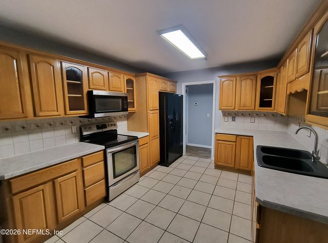 11510 SILK OAK Lane, Jacksonville, FL 32223