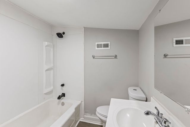 8310 Lawrenceburg Hwy, Mount Pleasant, TN 38474