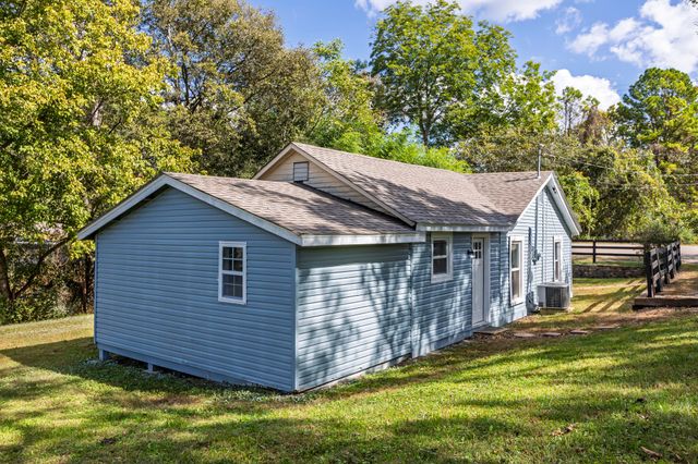 8310 Lawrenceburg Hwy, Mount Pleasant, TN 38474