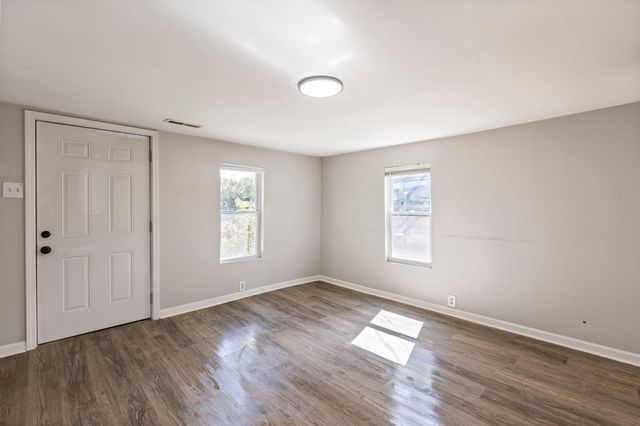 8310 Lawrenceburg Hwy, Mount Pleasant, TN 38474