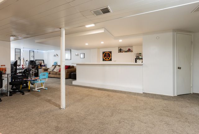 1348 Dairy Lane, Mundelein, IL 60060