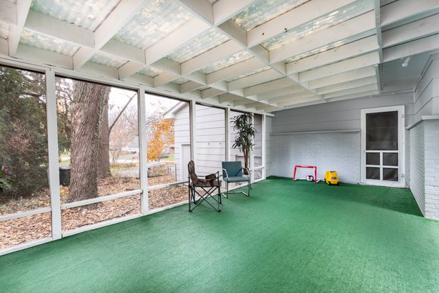 1348 Dairy Lane, Mundelein, IL 60060