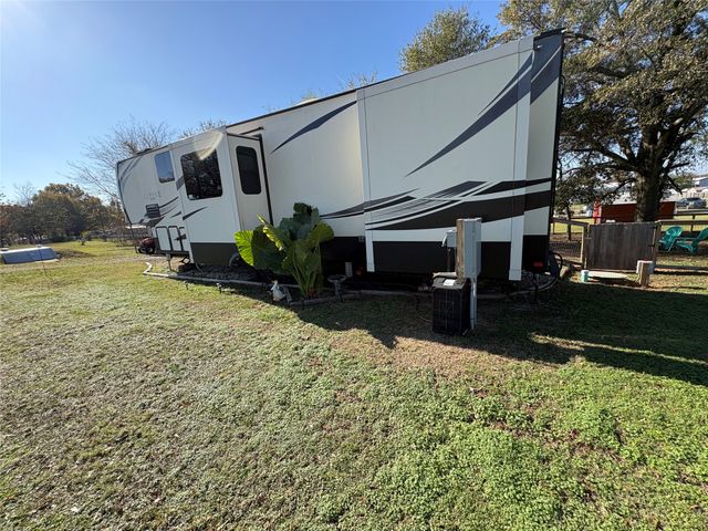 285 Caddo, Quitman, TX 75783