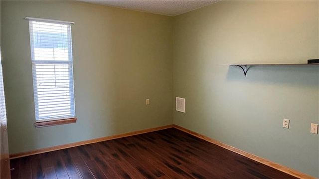 515 S Saturn Drive, Raymore, MO 64083