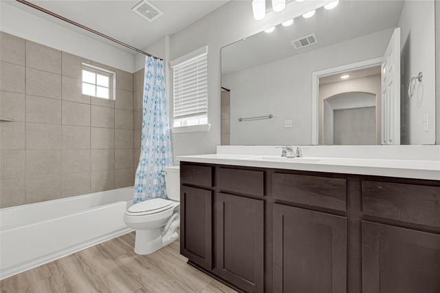 6518 Wenlock Drive, Houston, TX 77048