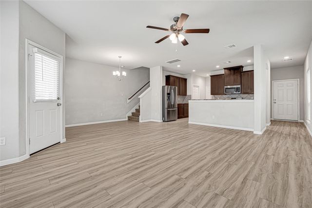 6518 Wenlock Drive, Houston, TX 77048