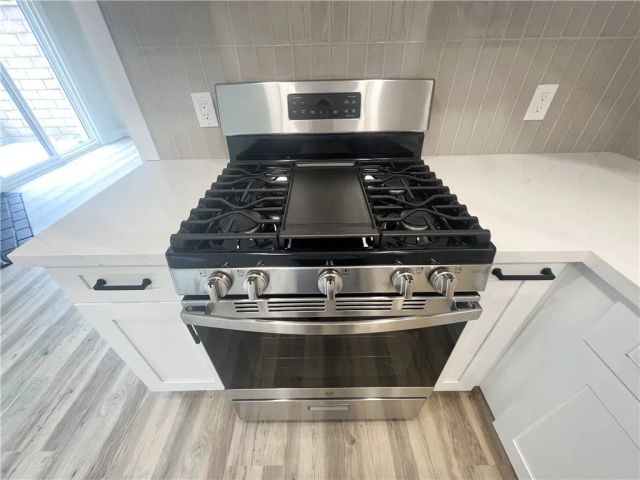 6060 Oak Street E, Huntington Park, CA 90255