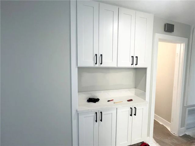 6060 Oak Street E, Huntington Park, CA 90255