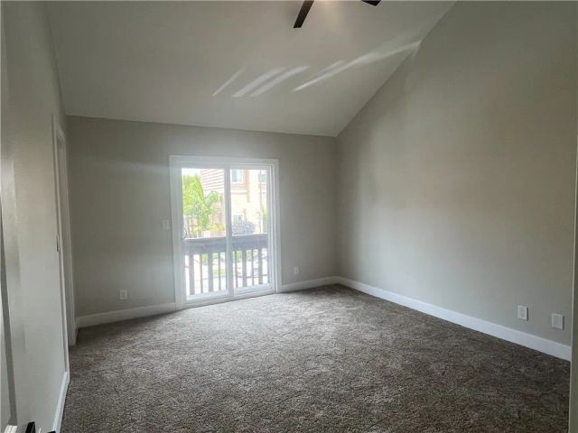 6060 Oak Street E, Huntington Park, CA 90255