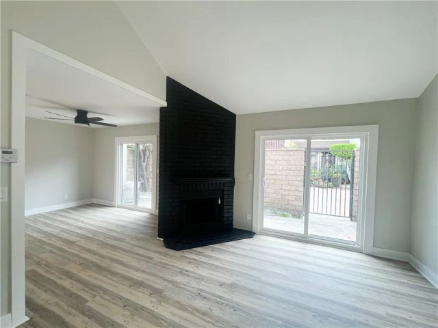 6060 Oak Street E, Huntington Park, CA 90255