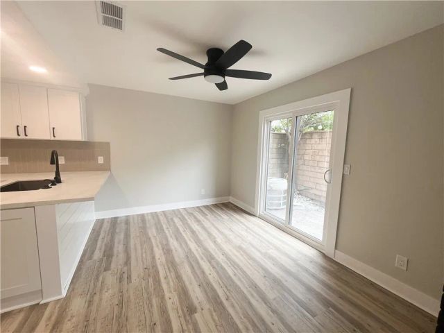 6060 Oak Street E, Huntington Park, CA 90255