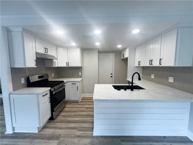 6060 Oak Street E, Huntington Park, CA 90255
