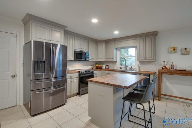 1810 Shades Crest Road, Huntsville, AL 35801