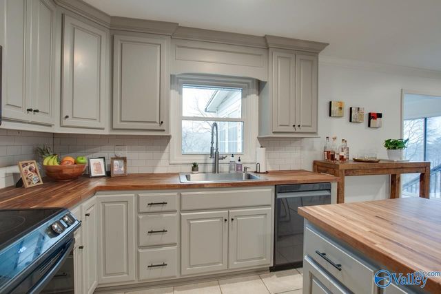 1810 Shades Crest Road, Huntsville, AL 35801