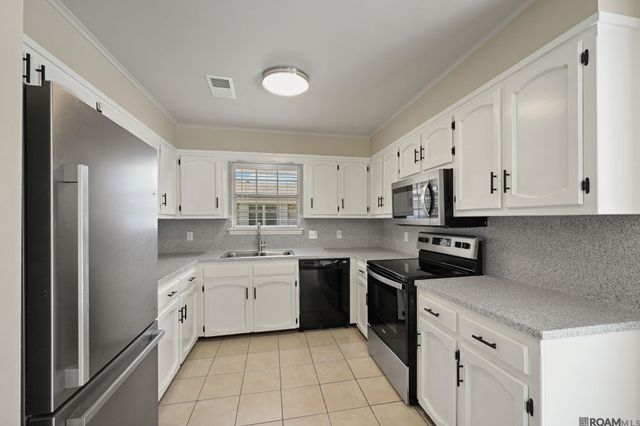 37101 Sue St, Geismar, LA 70734