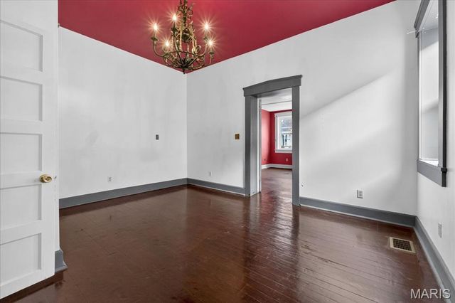 625 Adams Street, St Charles, MO 63301