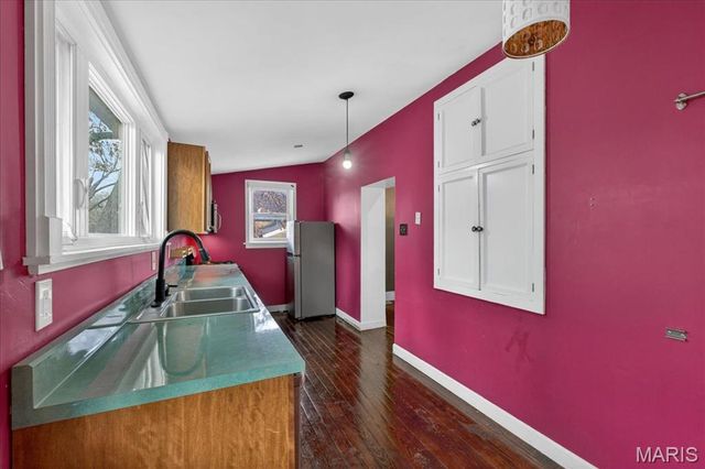 625 Adams Street, St Charles, MO 63301