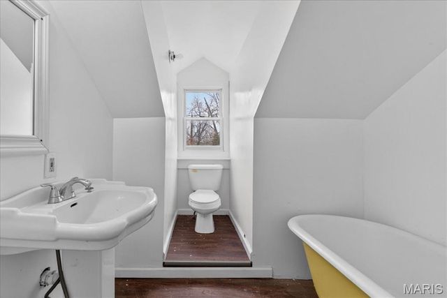 625 Adams Street, St Charles, MO 63301