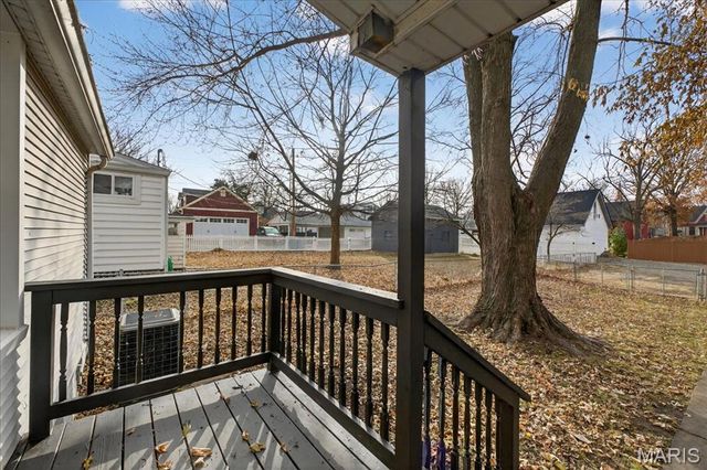 625 Adams Street, St Charles, MO 63301