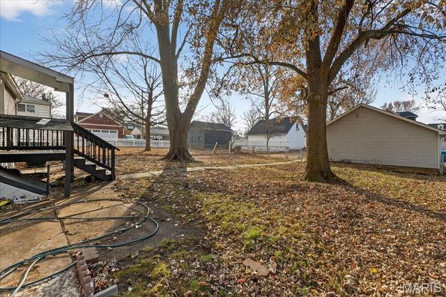 625 Adams Street, St Charles, MO 63301