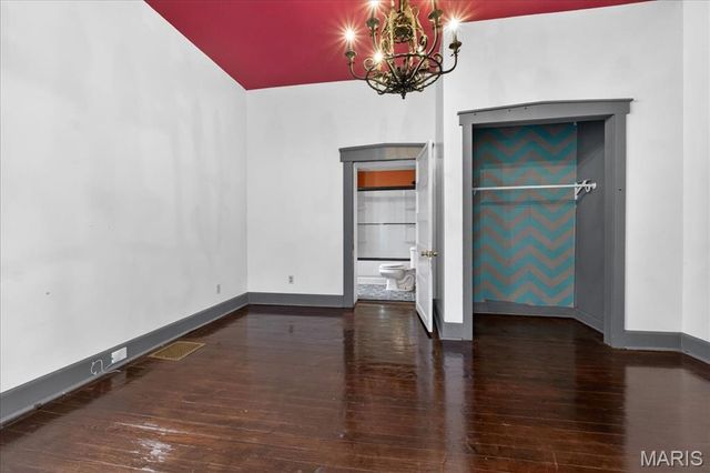 625 Adams Street, St Charles, MO 63301