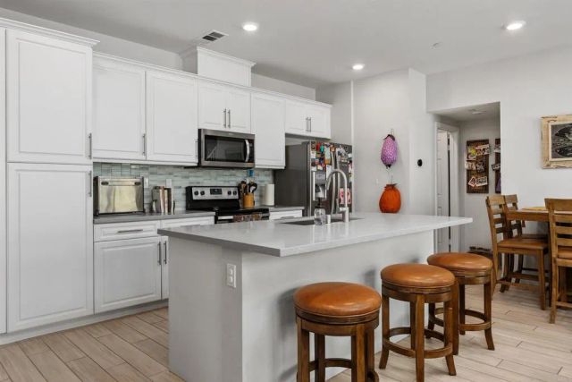 1362 Palo Verde Way, Vista, CA 92083