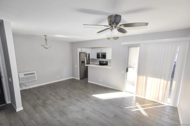 1385 Caminito Gabaldon A, San Diego, CA 92108