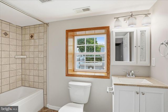 51 MAIN ST, Keedysville, MD 21756
