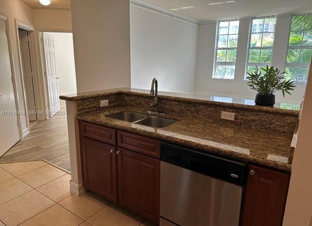 3001 NE 185th St 418, Aventura, FL 33180