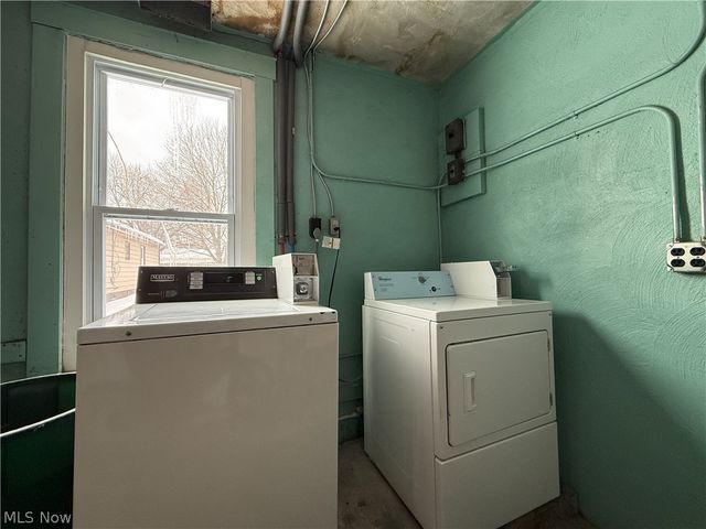 3834 Bosworth Road, Cleveland, OH 44111