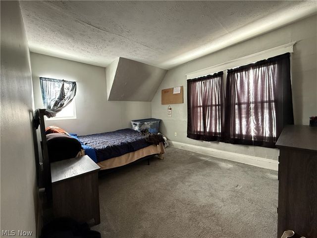 3834 Bosworth Road, Cleveland, OH 44111