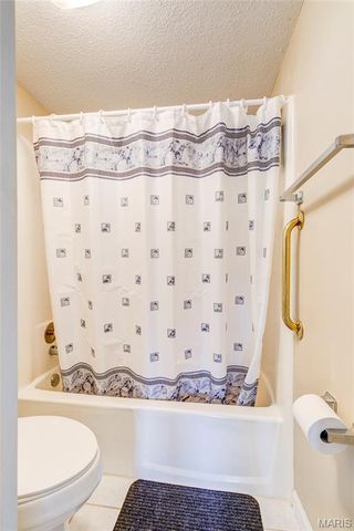 1015 Fairways Drive, Lake St Louis, MO 63367