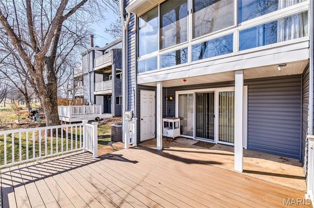 1015 Fairways Drive, Lake St Louis, MO 63367