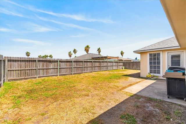 13914 Laffite Dr, Corpus Christi, TX 78418