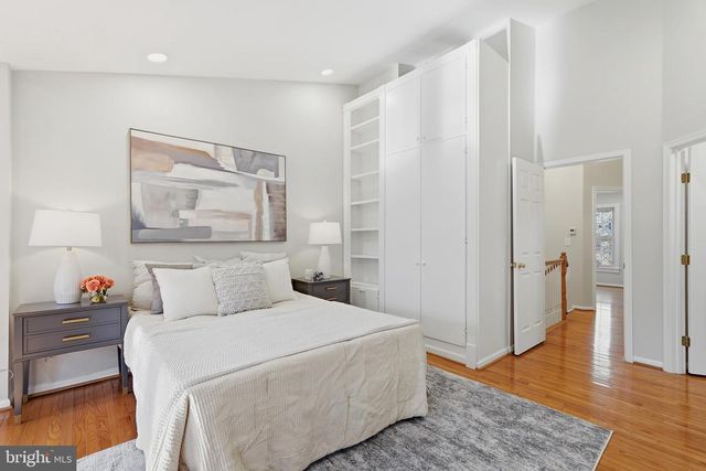 1472 PARK GARDEN LN, Reston, VA 20194