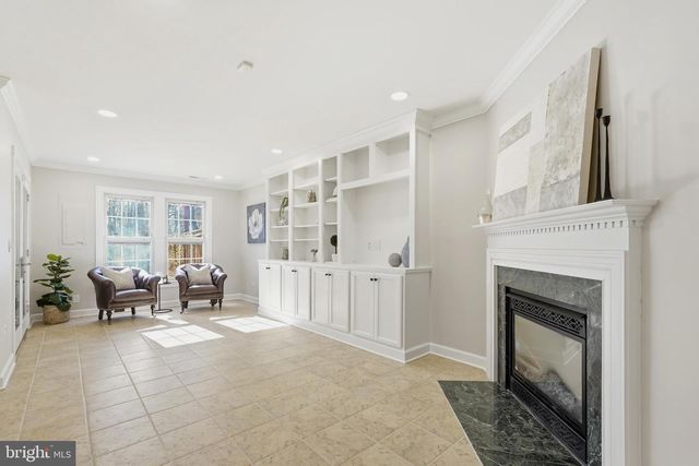 1472 PARK GARDEN LN, Reston, VA 20194