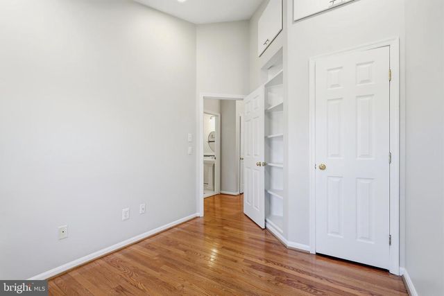 1472 PARK GARDEN LN, Reston, VA 20194