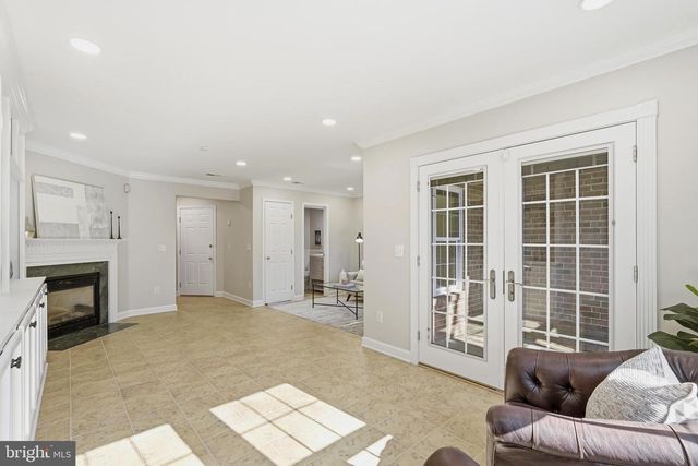 1472 PARK GARDEN LN, Reston, VA 20194