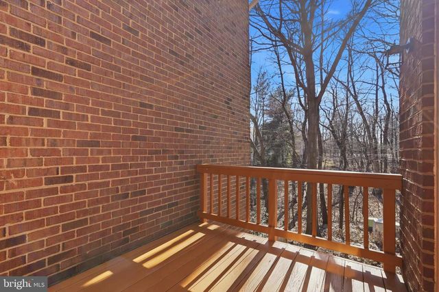 1472 PARK GARDEN LN, Reston, VA 20194