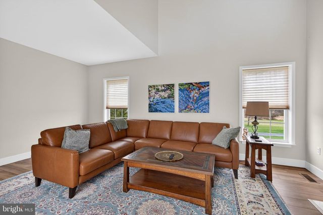1219 WINTERTHUR LN, Quakertown, PA 18951