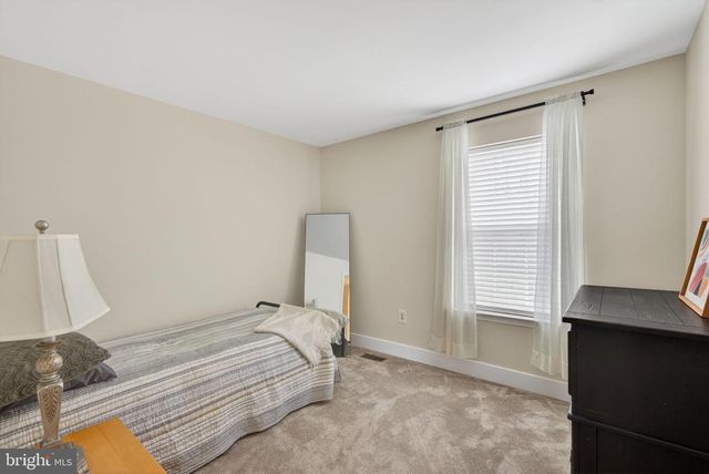 1219 WINTERTHUR LN, Quakertown, PA 18951