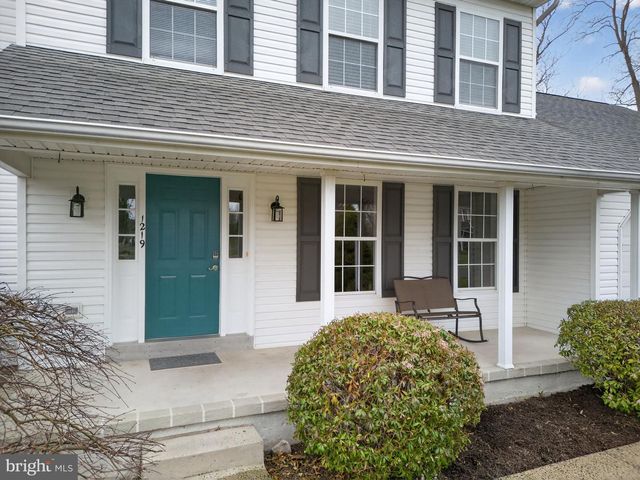 1219 WINTERTHUR LN, Quakertown, PA 18951