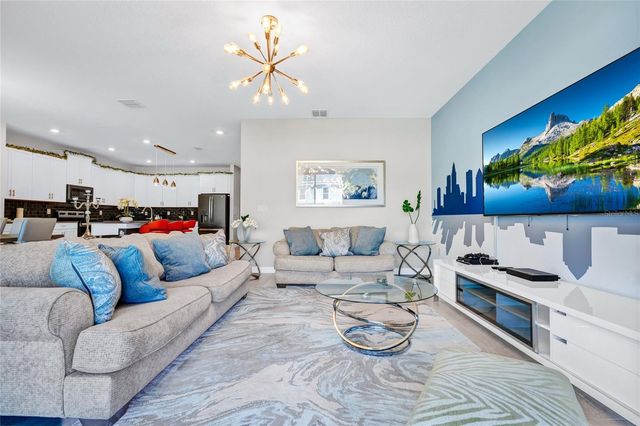 1053 LEADER STREET, Davenport, FL 33896