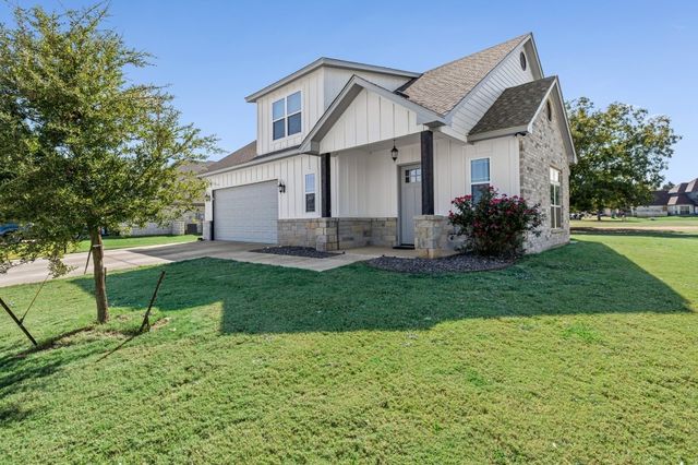 157 Crenshaw Court, Stephenville, TX 76401