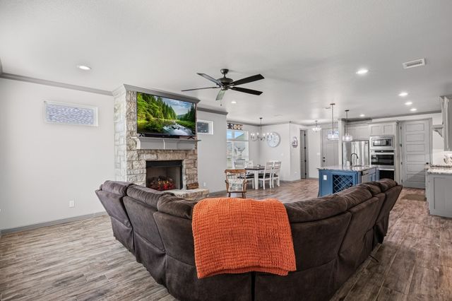 157 Crenshaw Court, Stephenville, TX 76401