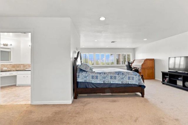 3056 Overhill Drive, Vista, CA 92084